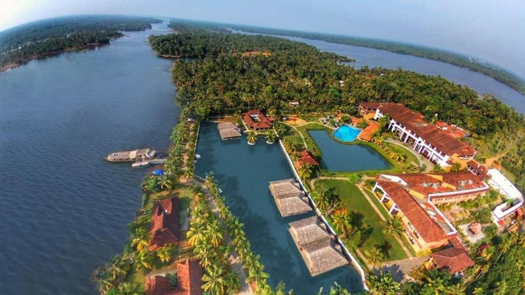 Plumeria Lake Resort & Spa Vayalār Exteriör bild