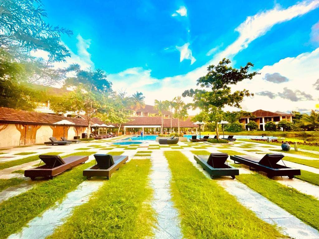 Plumeria Lake Resort & Spa Vayalār Exteriör bild