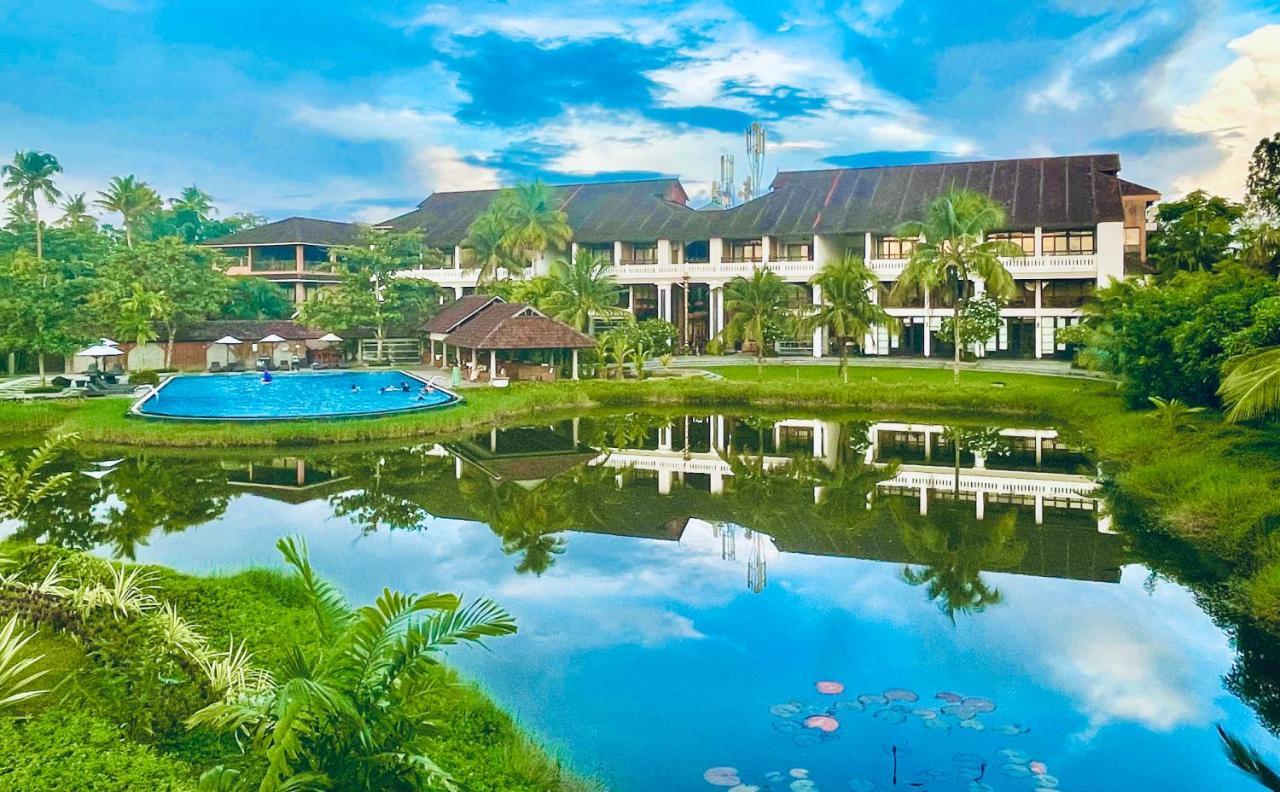 Plumeria Lake Resort & Spa Vayalār Exteriör bild