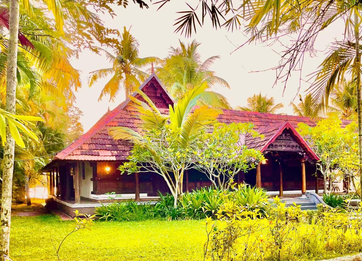 Plumeria Lake Resort & Spa Vayalār Exteriör bild